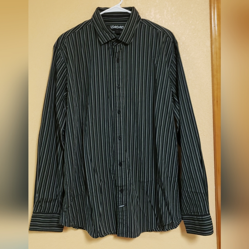 ECKO UNLIMITED Button Up Long Sleeved Shirt